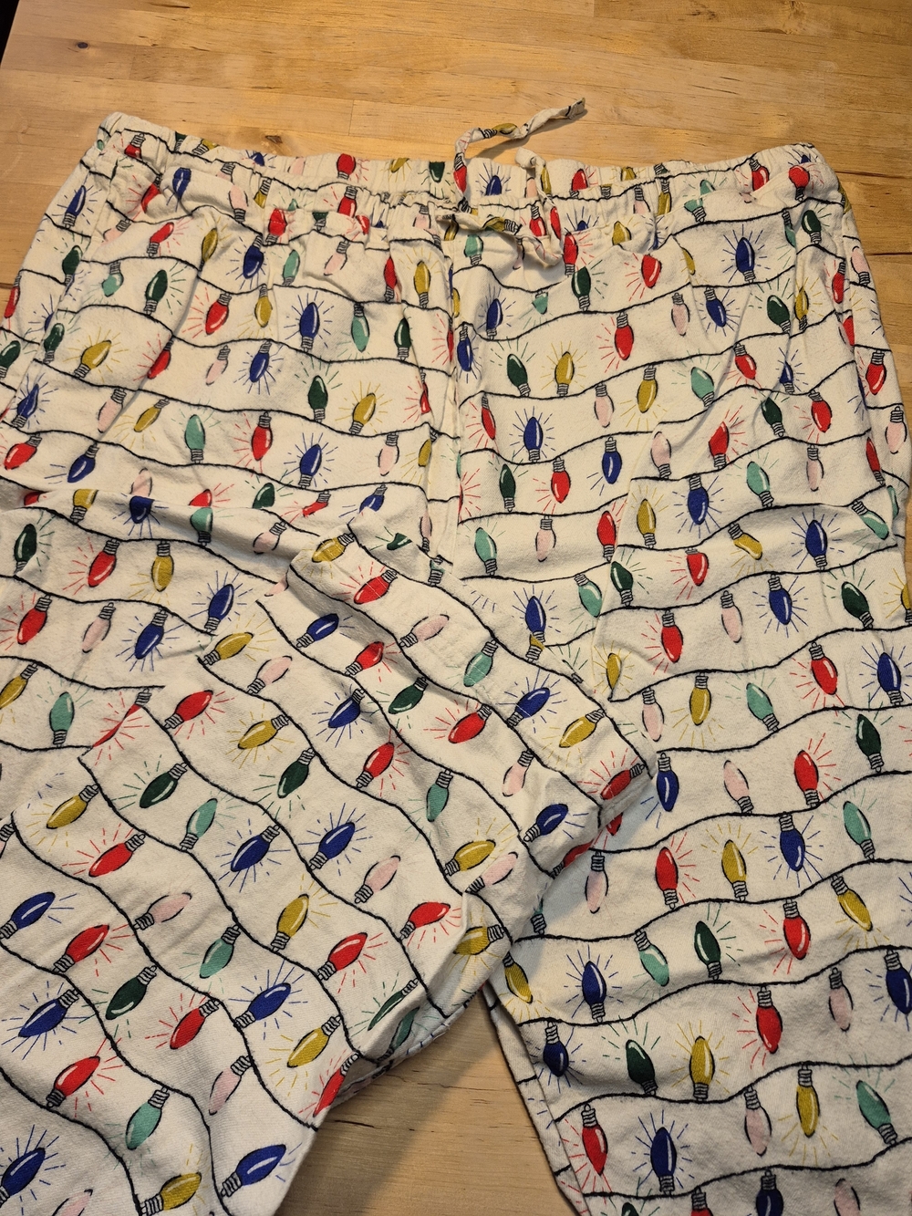 Hanna Andersson Cream Pajama Pamts with Multicolor Holiday Lights
